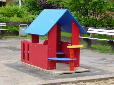 Kinderspielhaus Spielhaus U3 mit Terrasse für Spielplatz und Kindergarten U3 aus PE